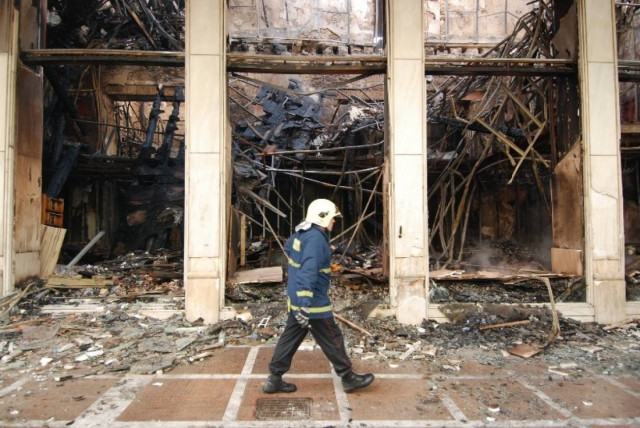 Εξωφρενικός ο απολογισμός των καμένων κτιρίων στην Αθήνα