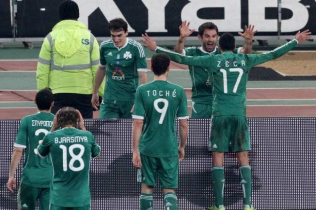 Αποθέωση για Φερέιρα και παίκτες!