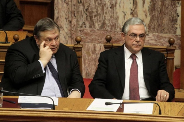 Τρεις στόχους θέτει ο Παπαδήμος για το Μνημόνιο 2