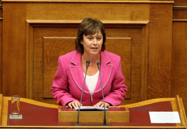 Κ. Τεκτονίδου: «Δεν είσαι ο Γιώργος που αγαπούσα μια φορά»