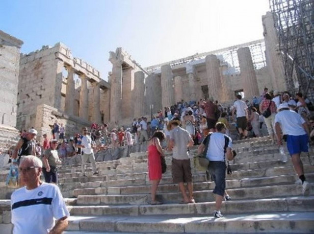 Στην κορυφή των προτιμήσεων των Βρετανών τουριστών η Ελλάδα