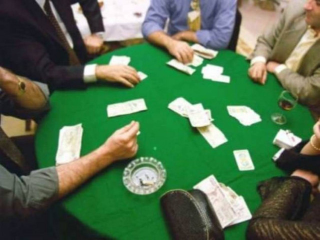 Συνελήφθη φρουρός του Πάγκαλου για παράνομο τζόγο