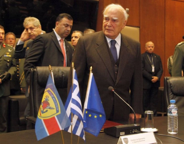 Κ. Παπούλιας: «Ποιος είναι ο κ. Σόιμπλε;»