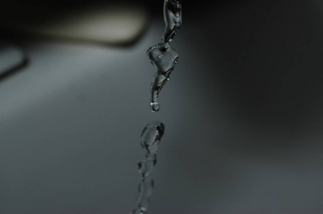 Χρήματα με στο σταγονόμετρο στην Ελλάδα