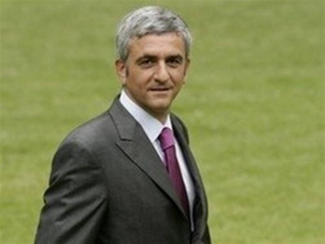 Γαλλία: Αποσύρει την υποψηφιότητά του ο Ερβέ Μορέν