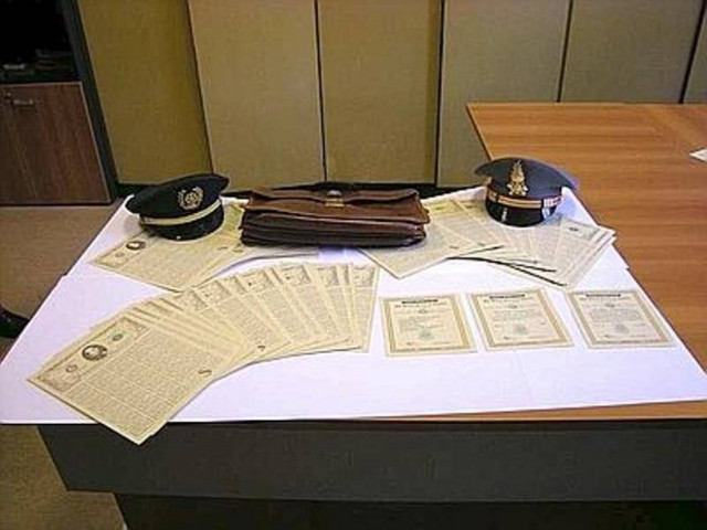 Κατασχέθηκαν στην Ελβετία πλαστά αμερικανικά ομόλογα