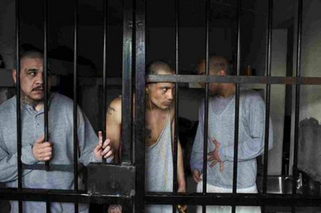 Μακελειό σε φυλακές του Μεξικού