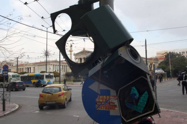 Λειτουργούν τα φανάρια στο κέντρο της Αθήνας