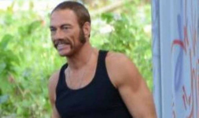 Ποιος σταρ του Χόλυγουντ αντιγράφει τον Κόκοτα;