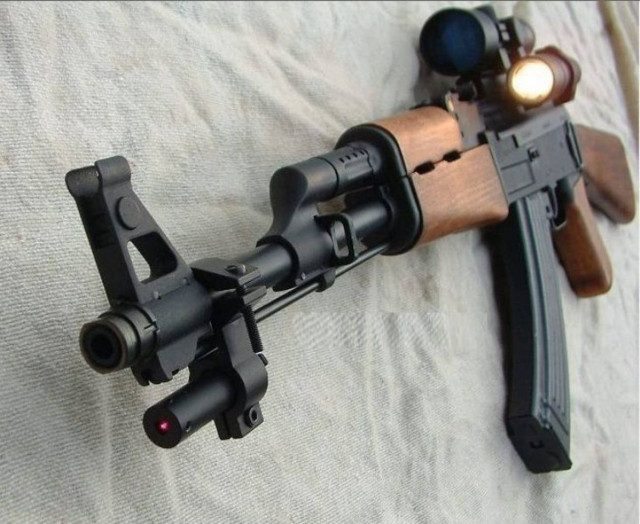 Ληστεία με καλάσνικοφ σε εταιρεία στερεών αποβλήτων