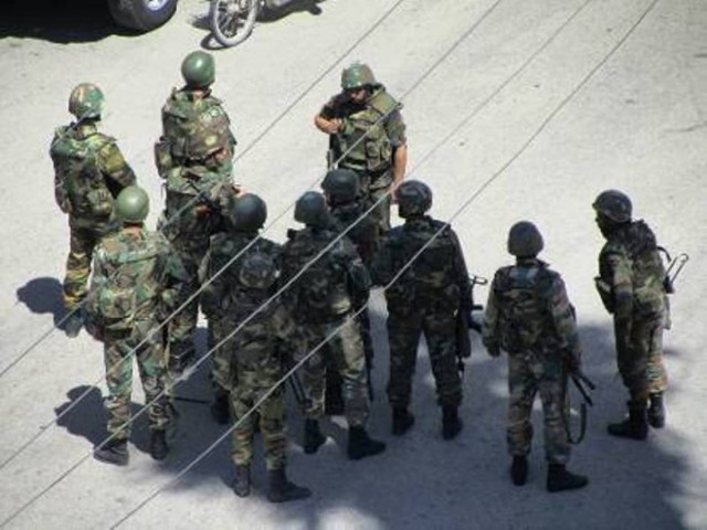 Συρία: Δεκάδες νεκροί από επιδρομή στρατιωτών σε σπίτια