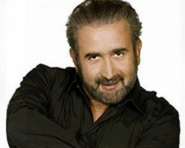 Τι ετοιμάζει ο Λάκης Λαζόπουλος για τη μεγάλη του επιστροφή;