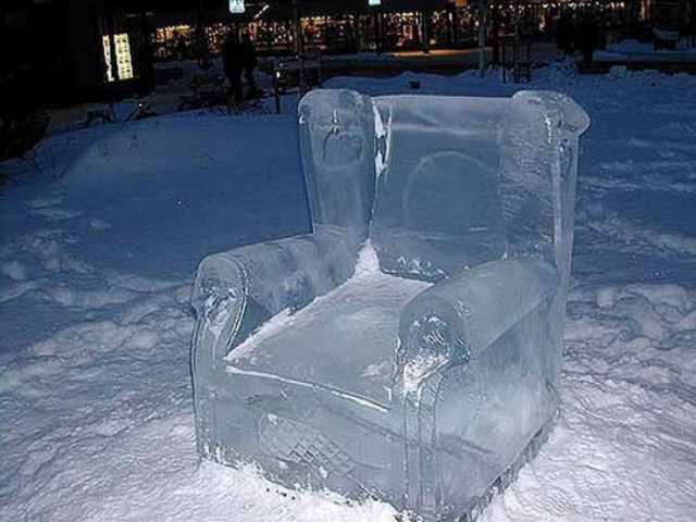 Απίστευτα γλυπτά από πάγο