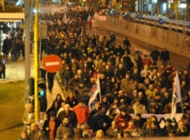 Μαζική συγκέντρωση κατά του Μνημονίου στη Θεσσαλονίκη