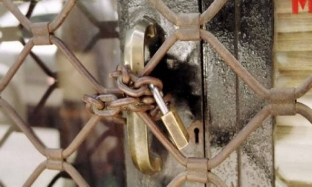 Στοιχεία – σοκ της ΓΣΕΒΕΕ για τις επιχειρήσεις το 2012