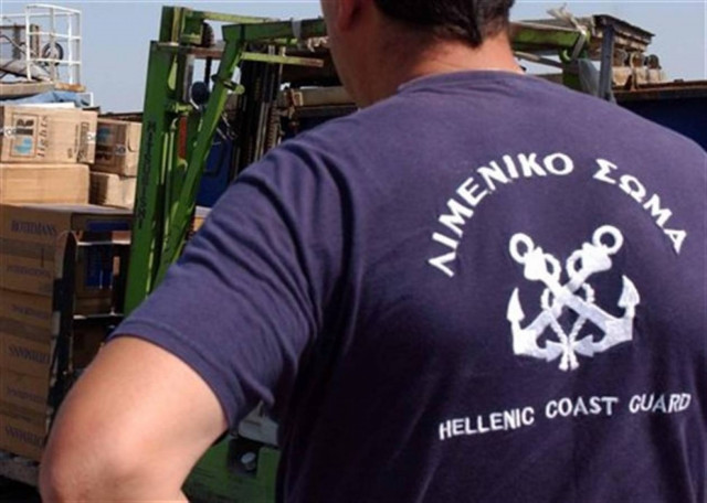 Φορτηγό παρέσυρε και τραυμάτισε Λιμενικό στον Πειραιά