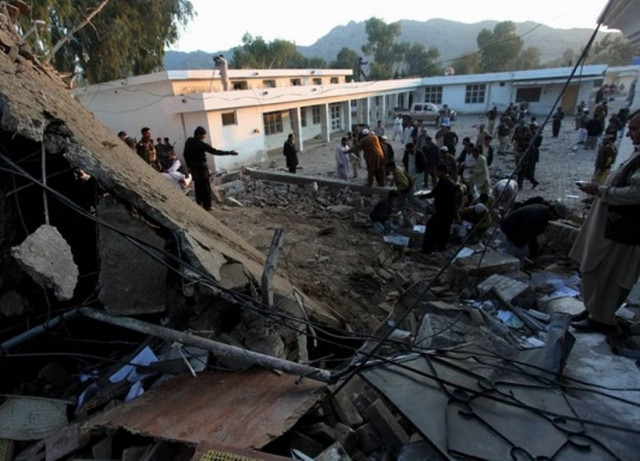 Νέο μακελειό από επίθεση καμικάζι στο Πακιστάν