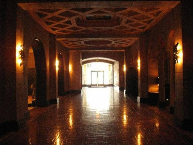 Το στοιχειωμένο ξενοδοχείο των Oscar