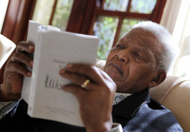 Στο νοσοκομείο ο Νέλσον Μαντέλα