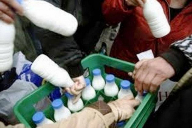 Αναβάλλεται η δωρεάν  διανομή κτηνοτροφικών προϊόντων