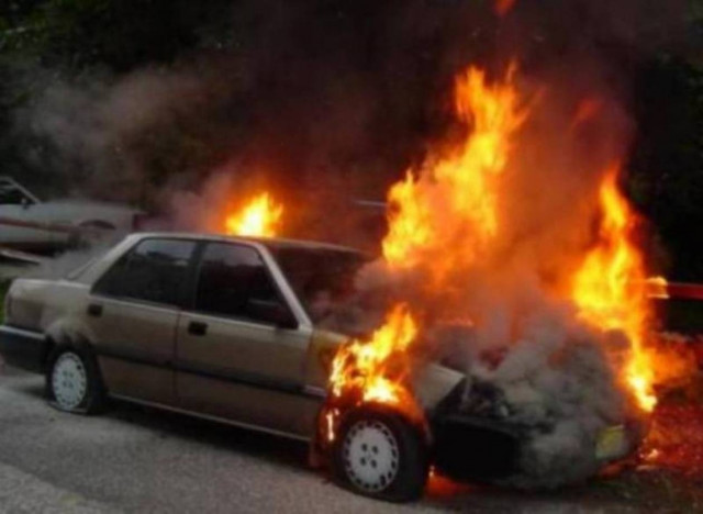 Επιχείρησε να την κάψει ζωντανή