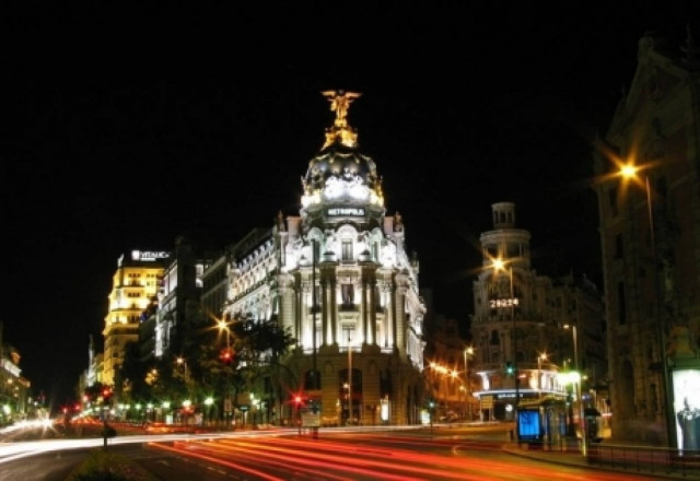 Ισπανία: Εκτός στόχου το έλλειμμα του 2011