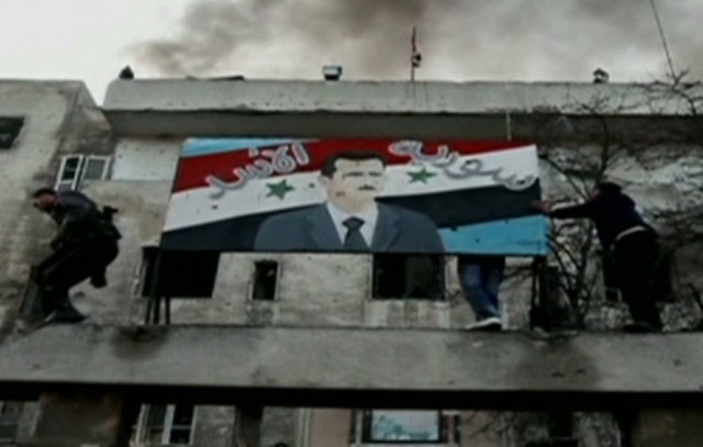 Σφοδροί βομβαρδισμοί στη Χομς