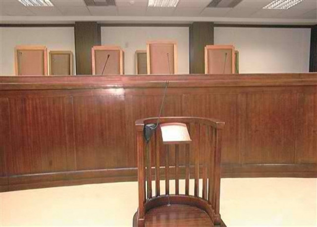 Ομόφωνα αθώοι οι 16 κατηγορούμενοι για μη δομημένα ομόλογα