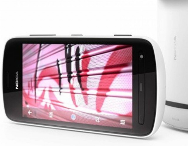 Εντυπωσιάζει το Nokia 808 Pureview