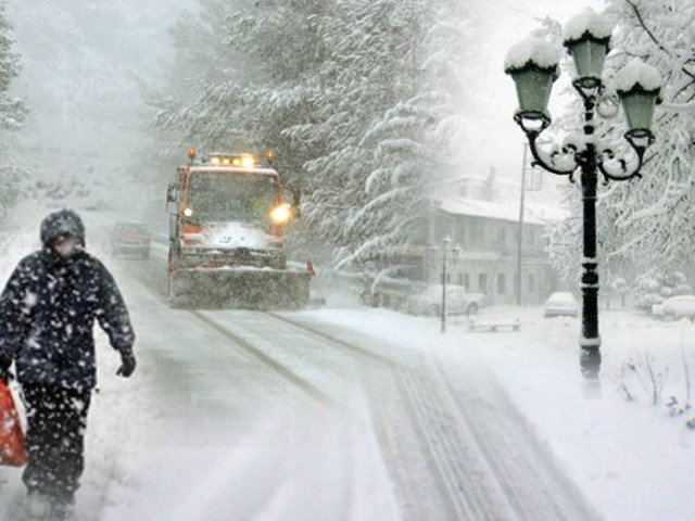 Στα λευκά όλη η Ελλάδα