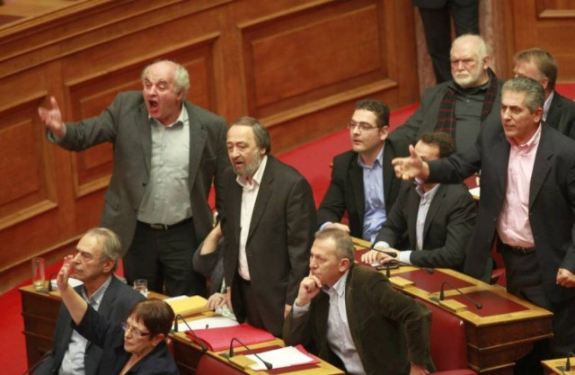 Το ΚΚΕ δεν θα μετάσχει στην Εξεταστική για το έλλειμμα