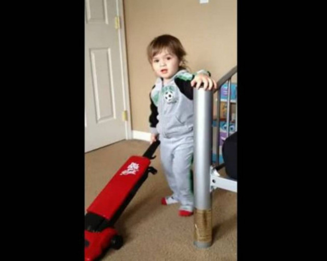 Η χαρά του να μαθαίνεις ένα πιτσιρίκι να μιλάει!