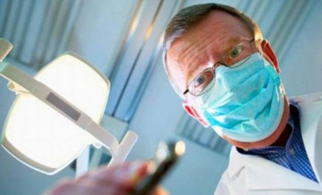 Απεργούν οι οδοντίατροι σε όλη τη χώρα