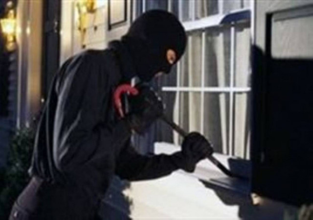 Άρπαξαν λεία 18.000 ευρώ από ηλικιωμένους