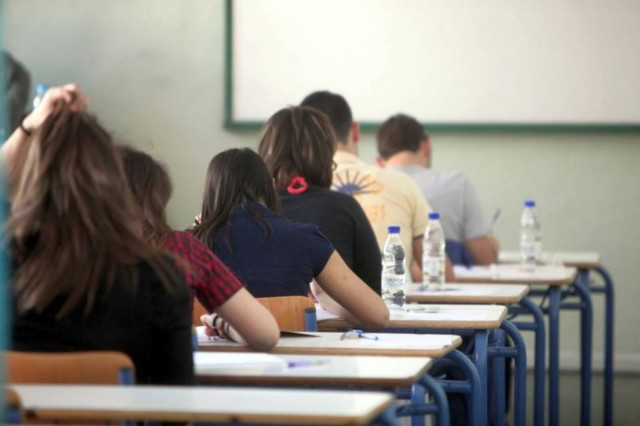 Κίνδυνος για Πανελλήνιες χωρίς... τετράδια