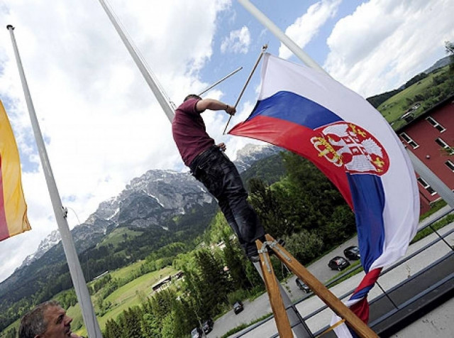 Υποψήφια για ένταξη στην ΕΕ η Σερβία