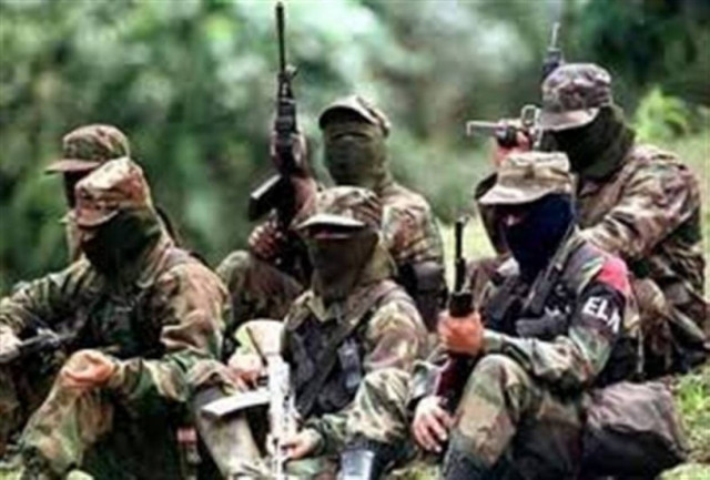 Αιματηρές επιθέσεις ανταρτών στην Κολομβία