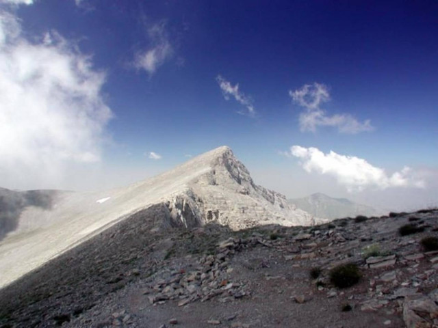 Άκαρπες οι έρευνες για τον εντοπισμό αγνοούμενου ορειβάτη στον Όλυμπο