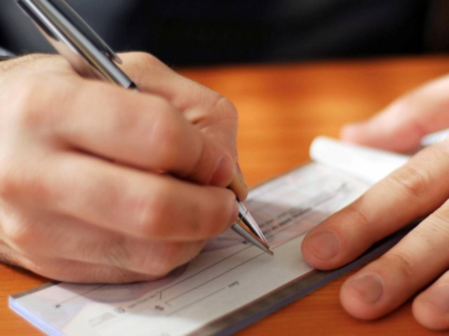 Σπάνε όλα τα ρεκόρ οι ακάλυπτες επιταγές στην αγορά