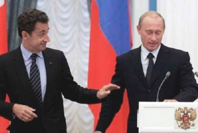 Ο Σαρκοζί συνεχάρη τον Πούτιν