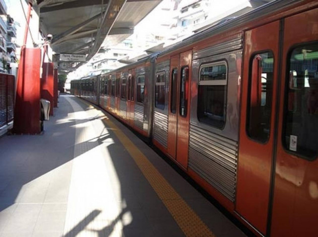 Ανοιχτή η γραμμή του ΗΣΑΠ  Πειραιάς - Ομόνοια