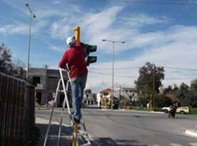 Μερική αποκατάσταση των βλαβών στα φανάρια