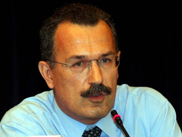 Π. Καψής: Πρέπει να περάσουμε σε πλεονάσματα