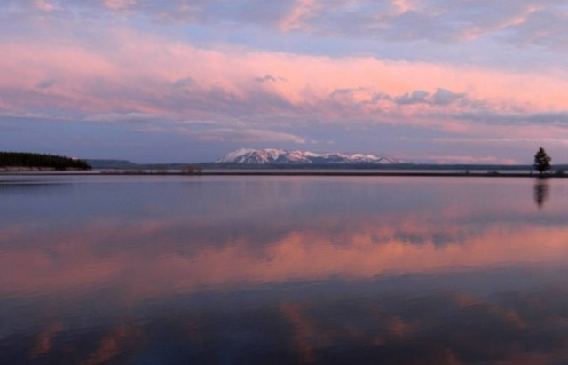 Οι ήχοι της λίμνης Yellowstone