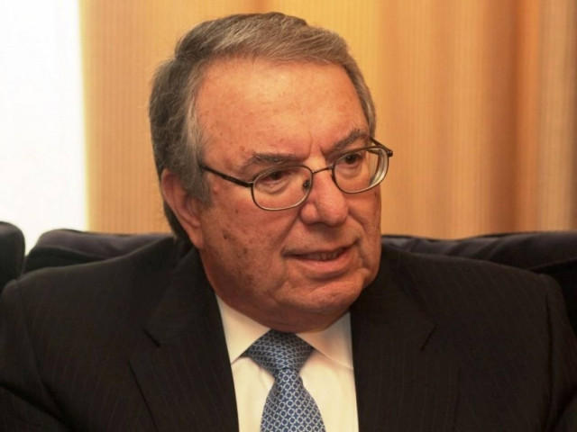 Γ. Μπαμπινιώτης: Δεν πάω να παραστήσω τον υπουργό και να κάνω όνομα