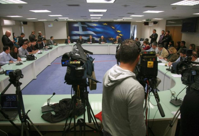 Άγριος καυγάς Βενιζέλου με δημοσιογράφο