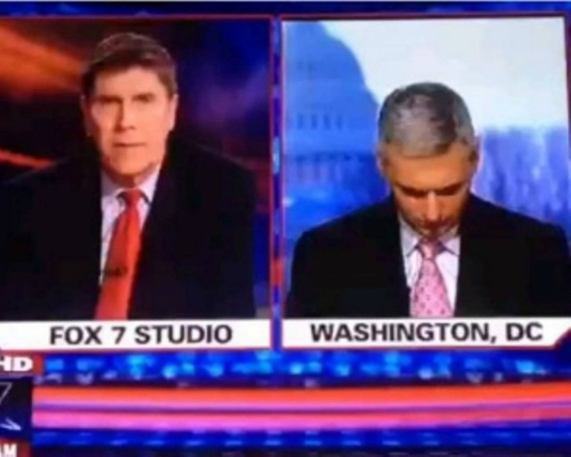 Δημοσιογράφος αποκοιμήθηκε την ώρα του δελτίου!