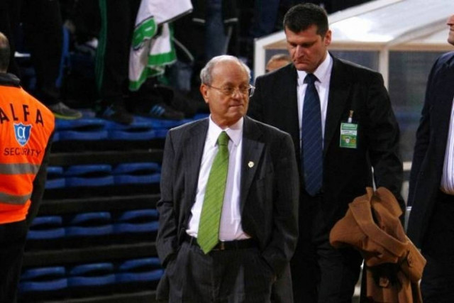 Θανάσης: «Μ' έστειλε στα ουράνια η νίκη!»