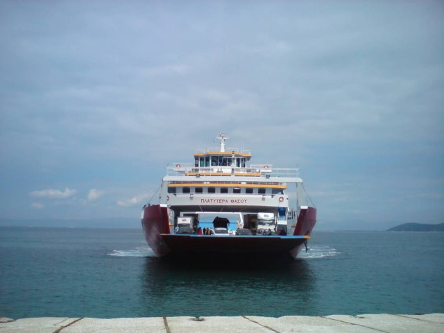 Μεταφορά 63χρονου ασθενή από τη Θάσο