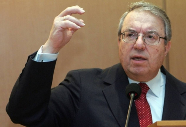 Γ. Μπαμπινιώτης: Υπέρ της παρουσίας ενός μόνιμου υπουργού Παιδείας